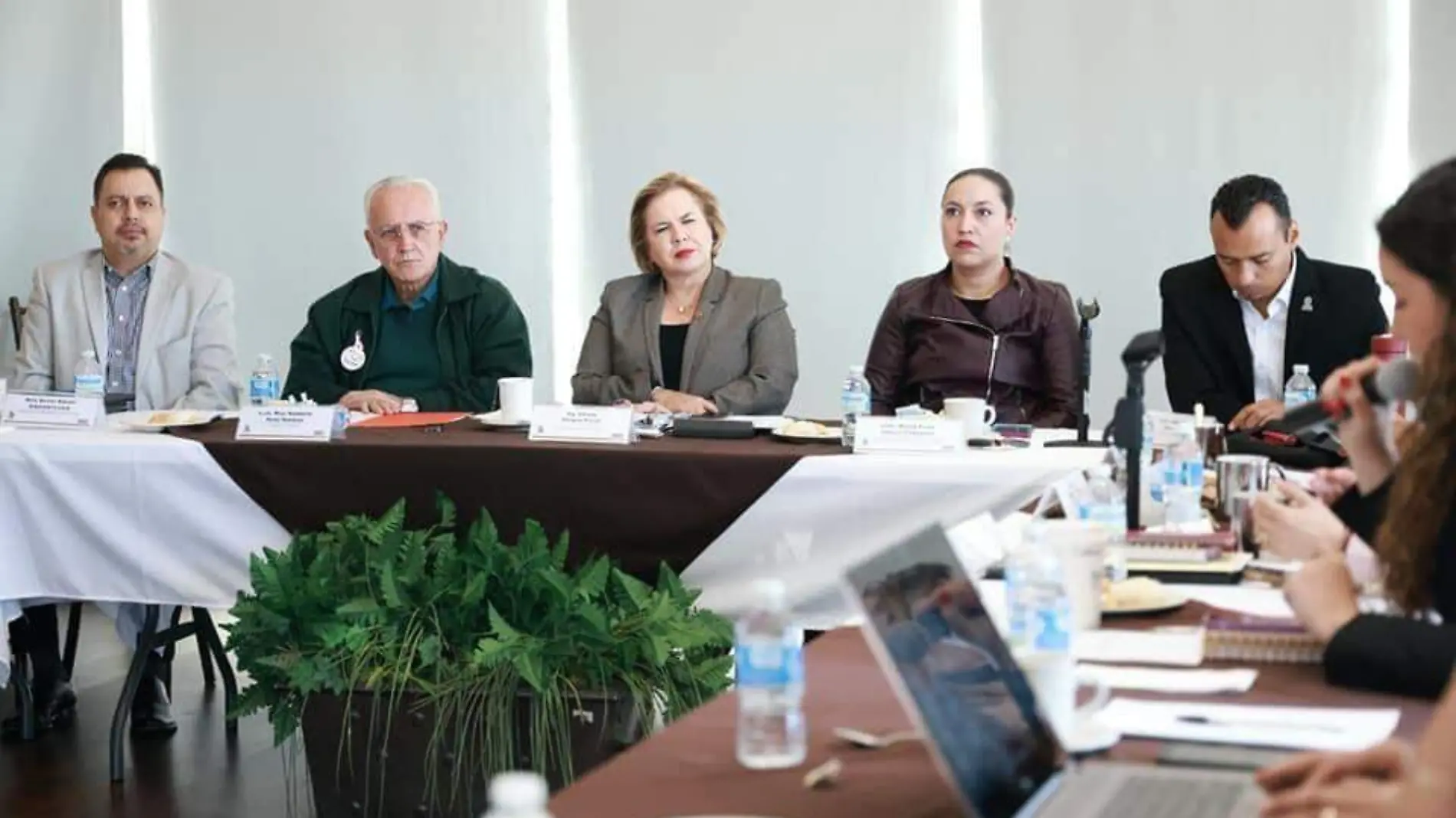 alcalde cuahutemoc en congreso